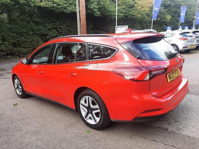 Used Ford Focus Trend 125 HP (91 kW) 2022 Race red Estate
