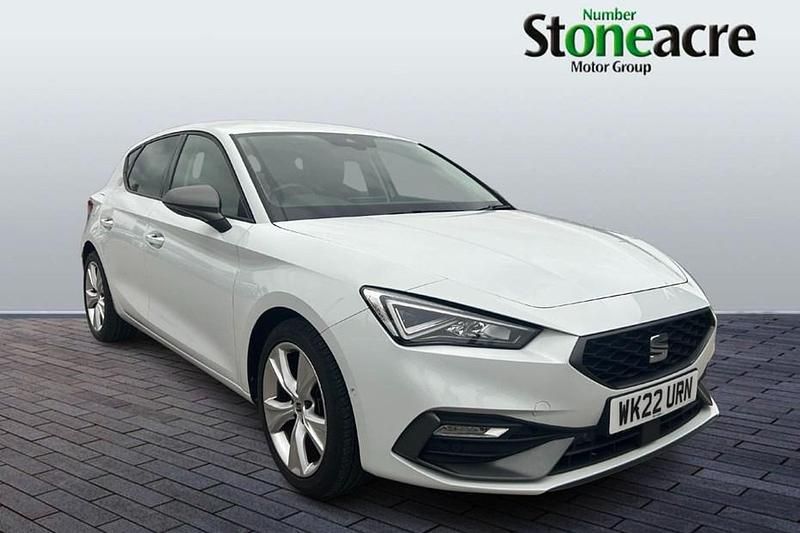 White Used 2022 Seat Leon FR Hatchback | £14,499 (Fair price) - Image 1/1