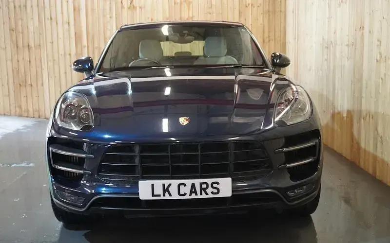 Usado Porsche Macan Turbo 400 HP (294 kW) 2017 SUV