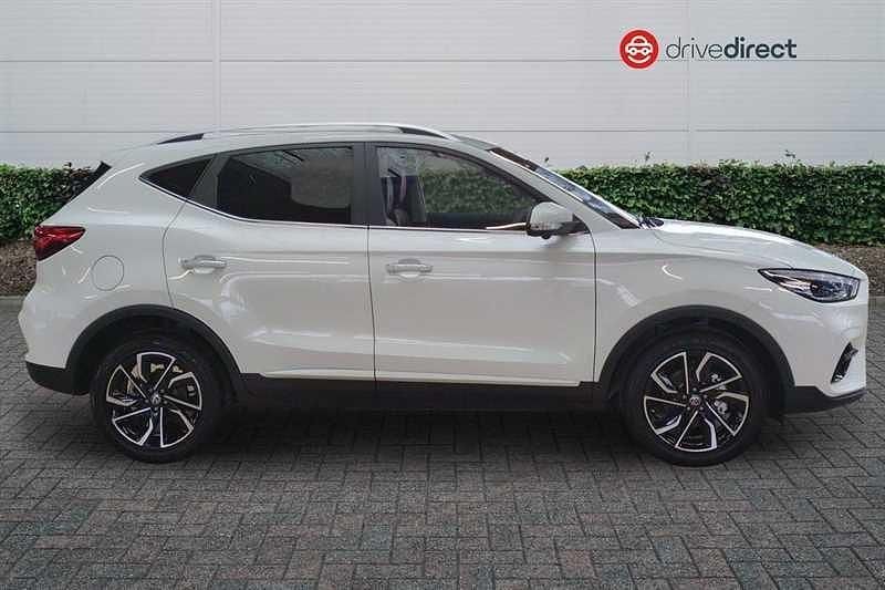 New MG ZS Exclusive 2025 White SUV