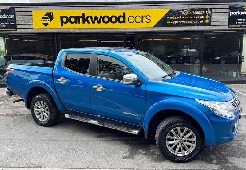 Used Mitsubishi L200 2016 Blue Pickup