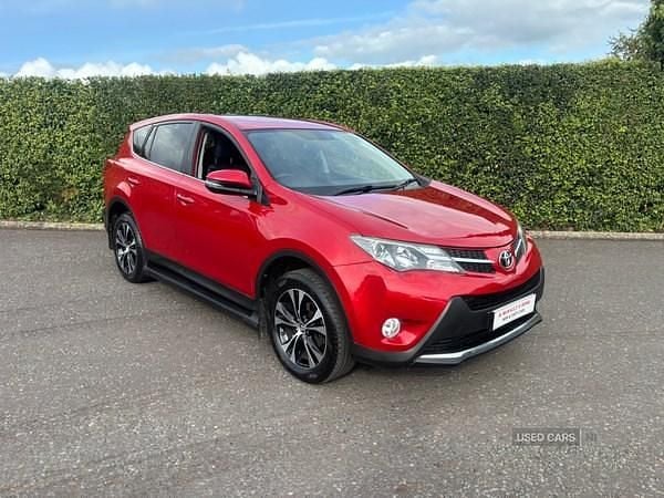 Red Used 2015 Toyota RAV4 SUV | £8,995 (A bit pricey) - Image 1/4