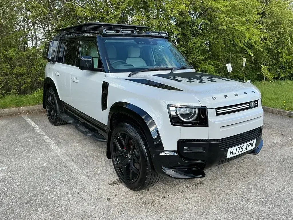 Usado Land Rover Defender SE Dynamic 2025 Cinzento SUV