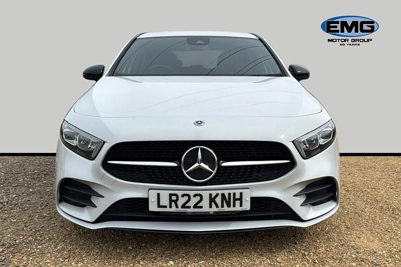 Used Mercedes A180 Executive 136 HP (100 kW) 2022 White Hatchback