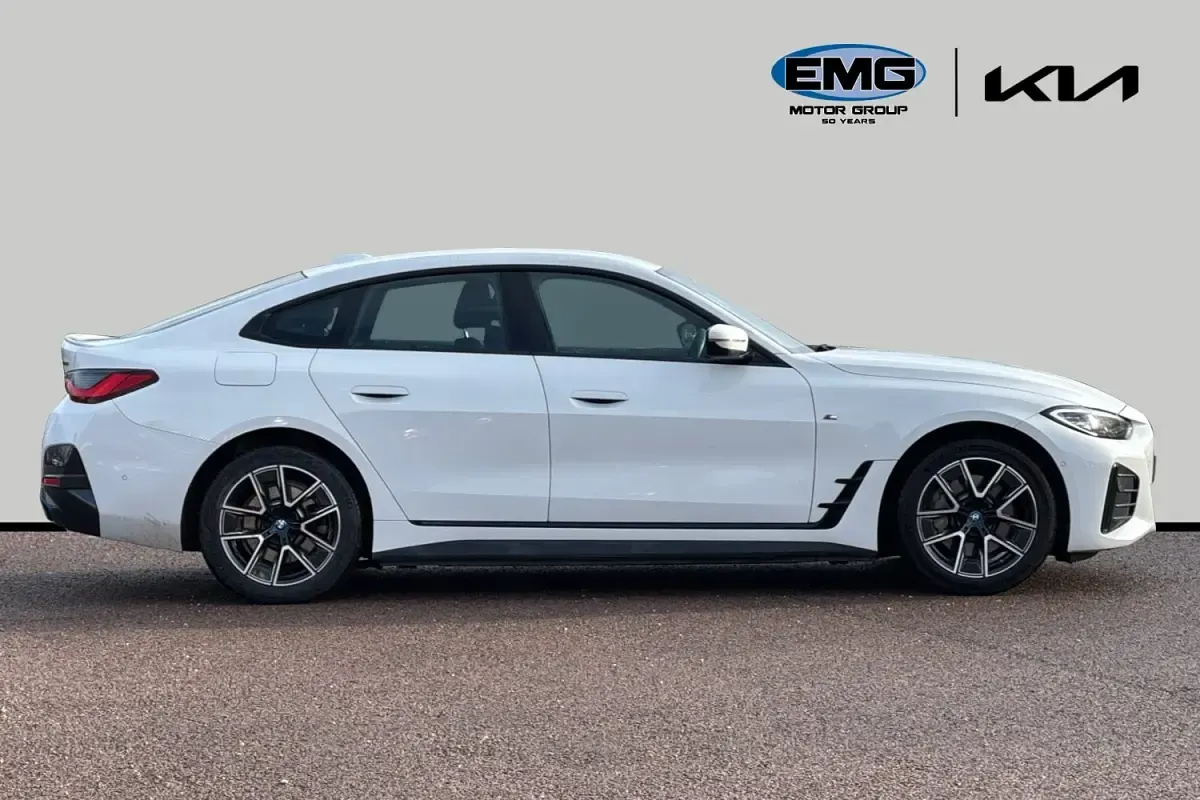 Begagnad BMW i4 M Sport 250 kW (340 HK) 2022 Vit Sedan