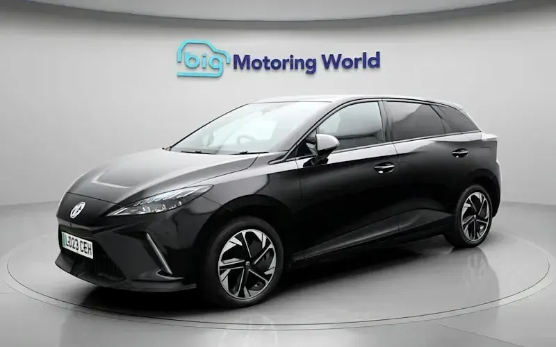 Usado MG MG4 EV Trophy 150 kW (204 HP) 2025 Citadino