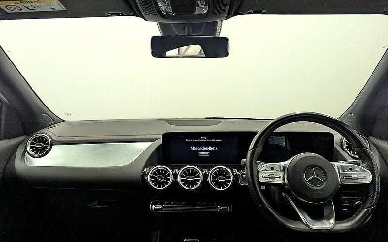 Used Mercedes EQA250 AMG line 139 kW (190 HP) 2021 White SUV