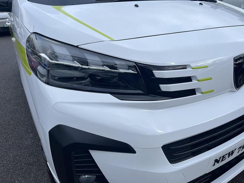 New Peugeot Expert Sport 180 HP (132 kW) 2026 Ice white Van