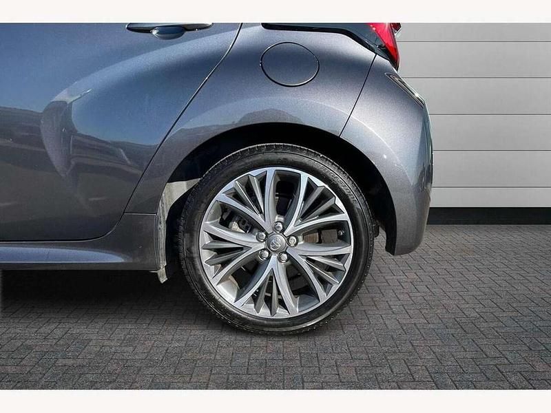 Used Toyota Yaris Hybrid 116 HP (85 kW) 2023 Grey Hatchback