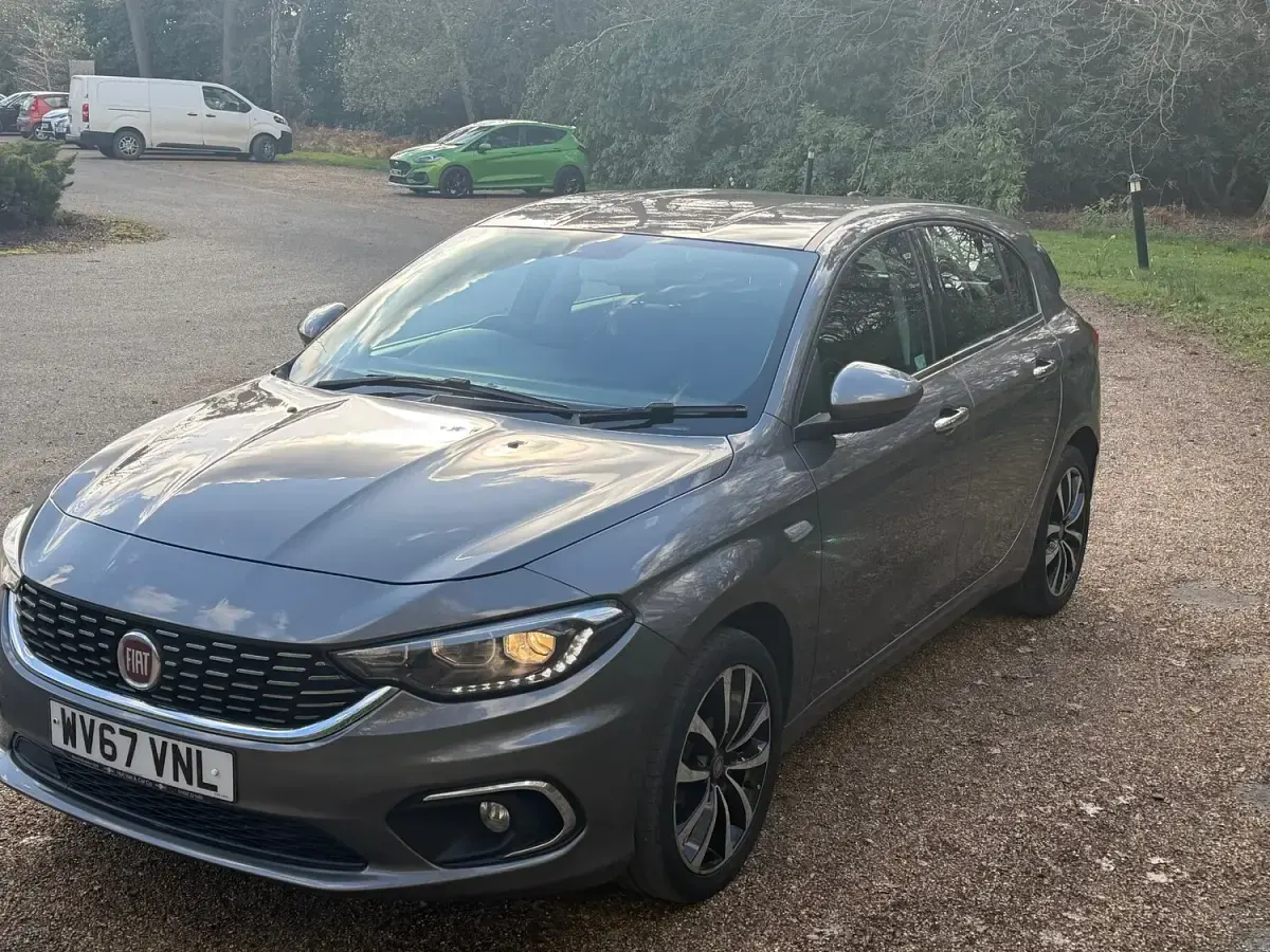 Used Fiat Tipo Lounge 120 HP (88 kW) 2017 Grey Hatchback
