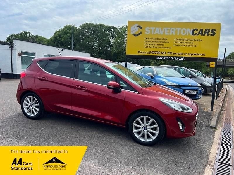 Red Used 2017 Ford Fiesta Titanium Hatchback | £8,995 (Fair price) - Image 1/2