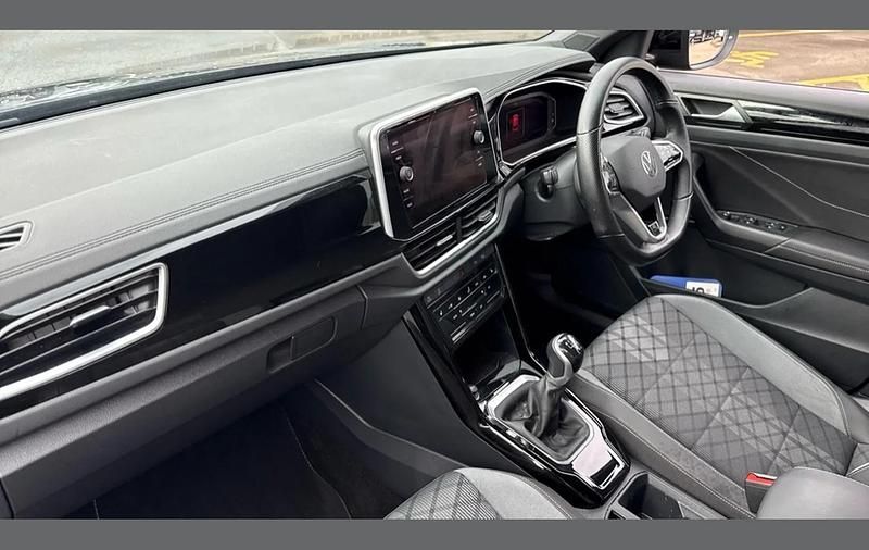 Used VW T-Roc R-line 147 HP (108 kW) 2023 Black SUV