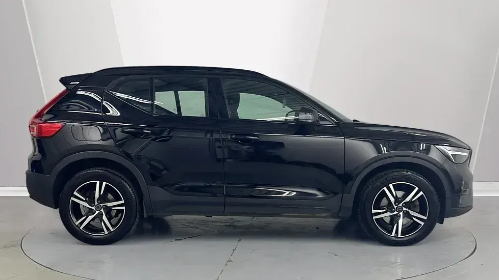 Used Volvo XC40 Plus 161 HP (118 kW) 2023 Black SUV