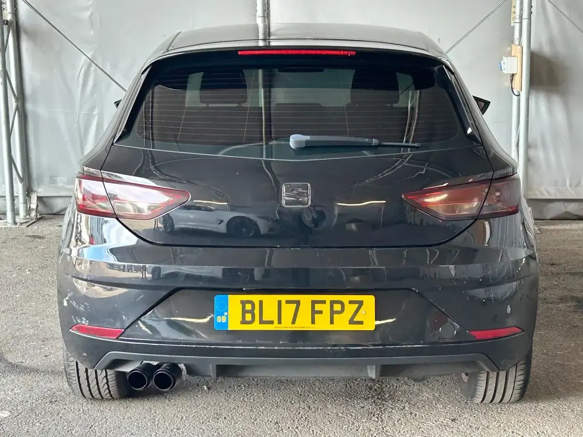Used Seat Leon Ecomotive 115 HP (84 kW) 2017 Black Hatchback
