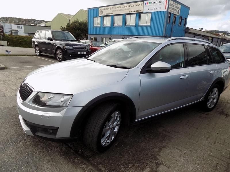 Used Skoda Octavia Scout 4x4 2017 Silver Estate