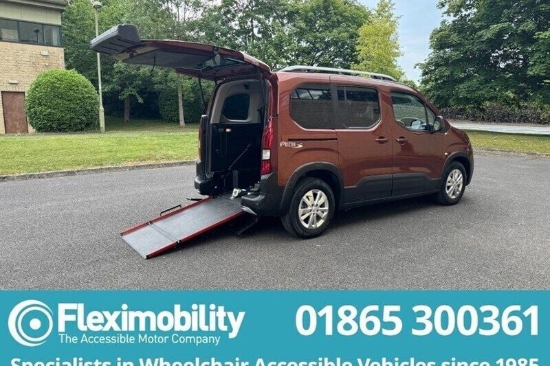 Bronze Used 2019 Peugeot Rifter Allure MPV | £11,950 (Super price) - Image 1/1