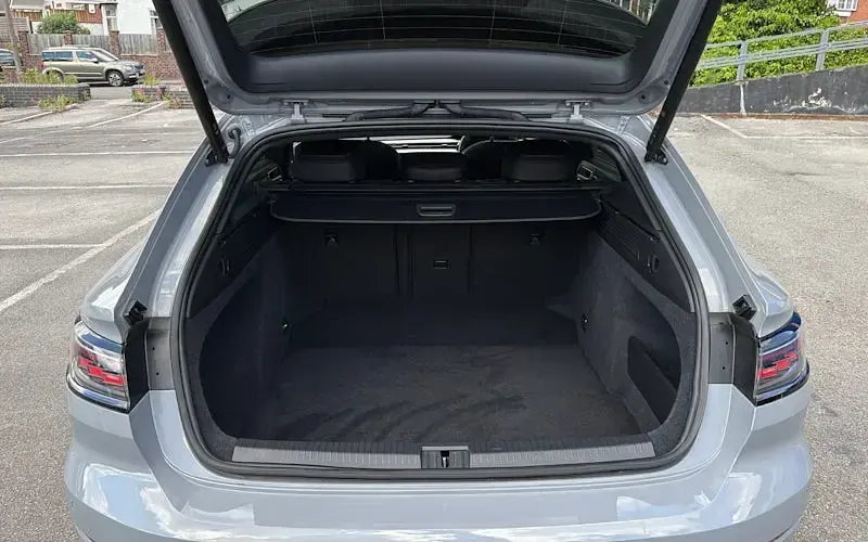 Used VW Arteon R-line 190 HP (139 kW) 2024 Estate