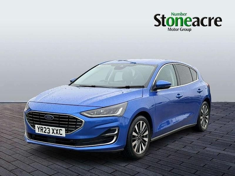 Used Ford Focus Titanium 155 HP (114 kW) 2023 Blue Hatchback