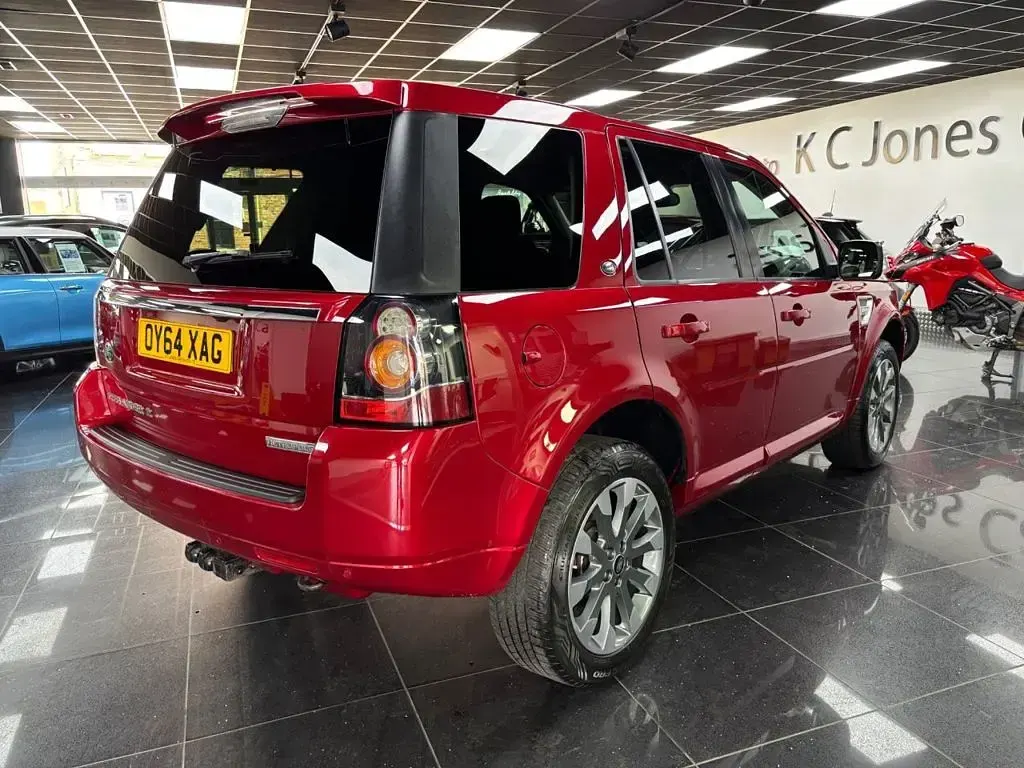 Used Land Rover Freelander 2 190 HP (139 kW) 2014 Red SUV