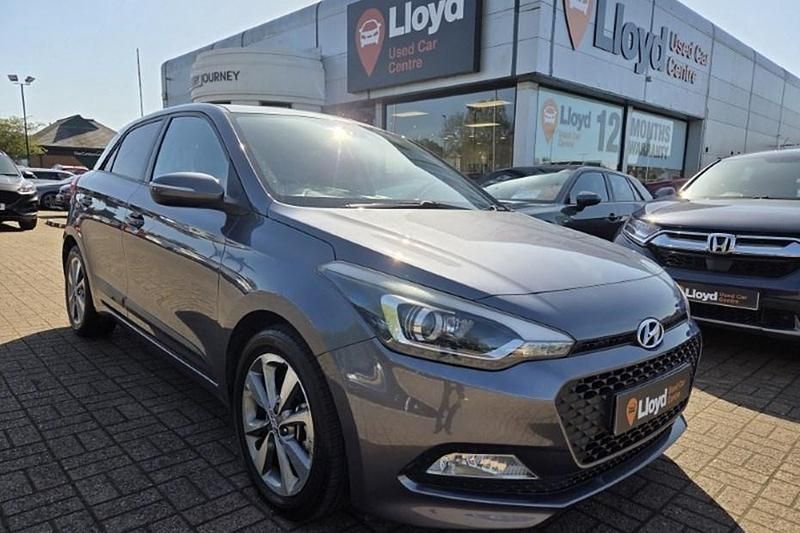 Used Hyundai i20 Premium 90 HP (66 kW) 2016 Grey Hatchback