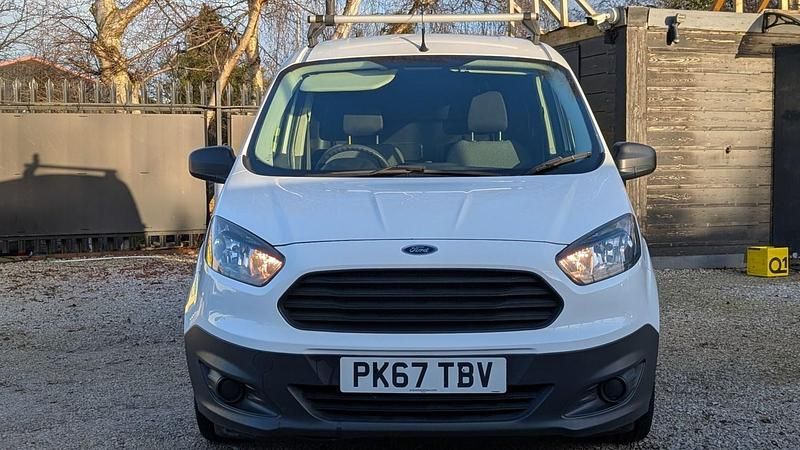 Usado Ford Transit 74 HP (54 kW) 2017 Branco Van