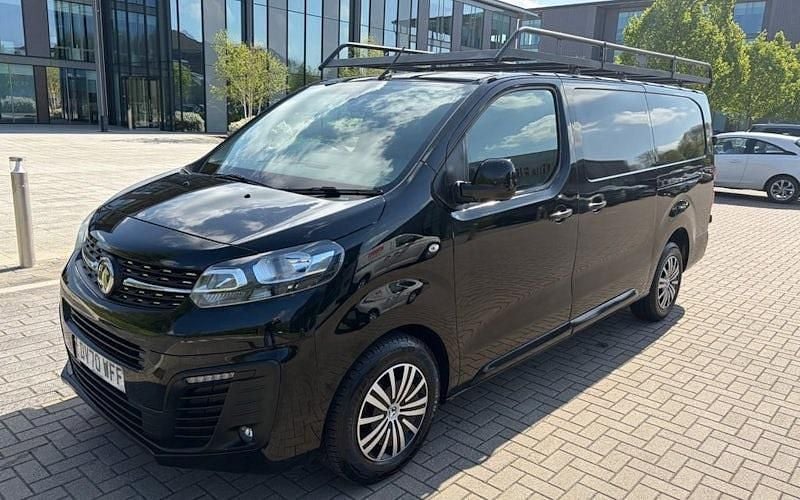 Second-hand Vauxhall Vivaro Sportive 120 CP (88 kW) 2020 Monovolum