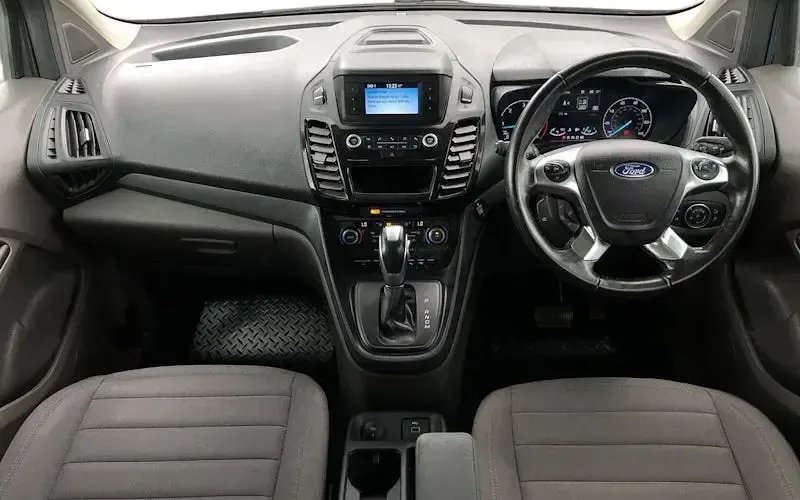 Used Ford Tourneo Titanium 120 HP (88 kW) 2021 Estate
