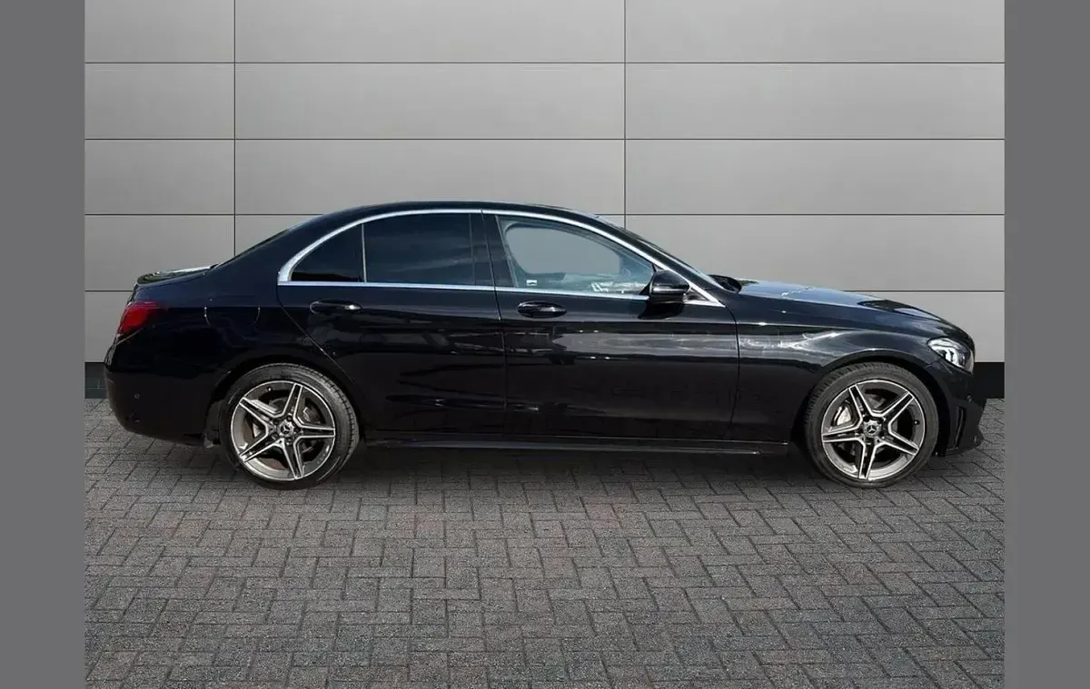 Used Mercedes C220 AMG Line Premium 191 HP (140 kW) 2020 Black Sedan