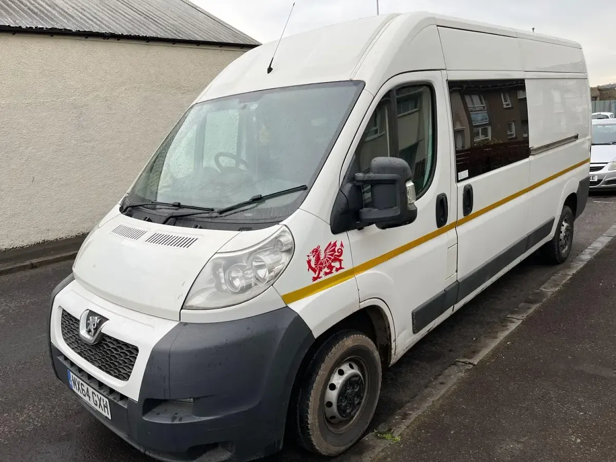 Second-hand Peugeot Boxer 130 CP (95 kW) 2014 Alb Van
