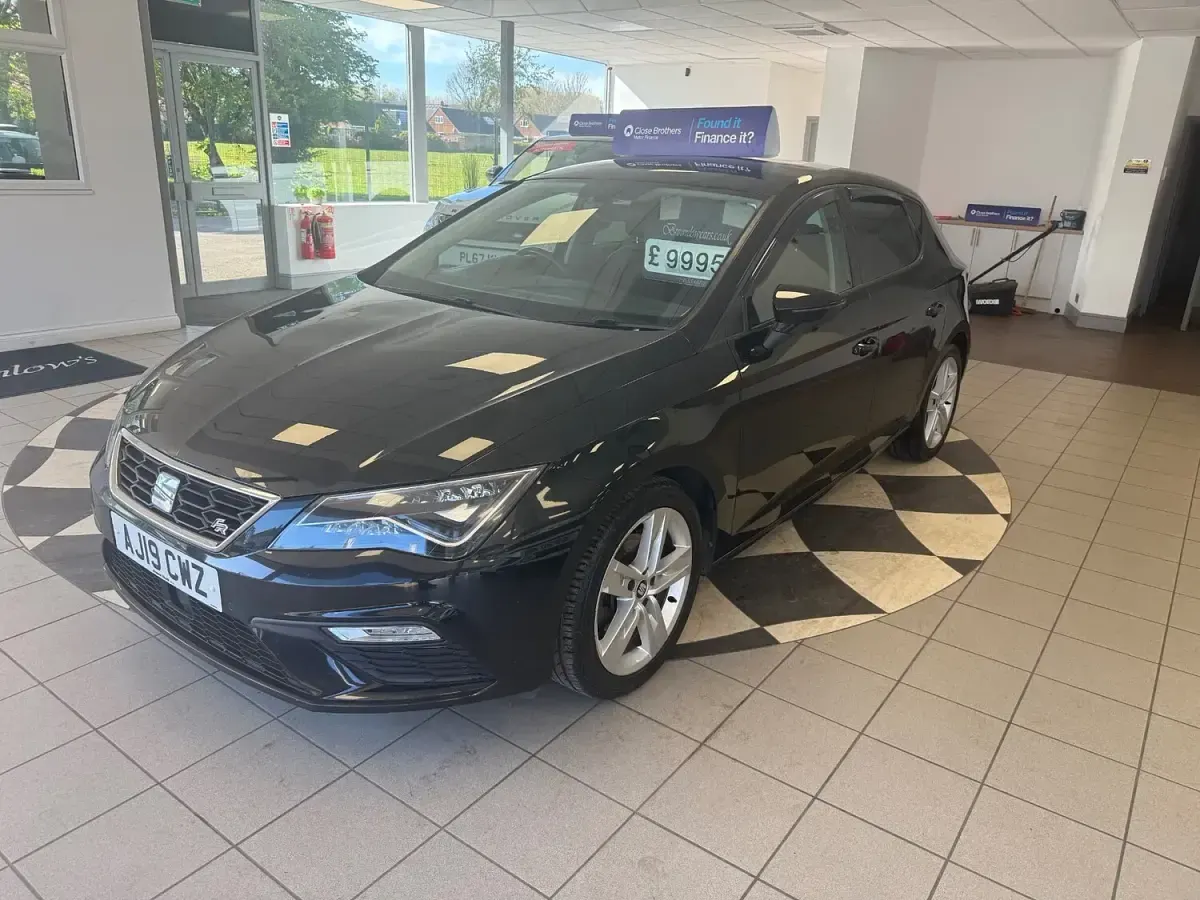 Used Seat Leon FR 130 HP (95 kW) 2019 Black Hatchback