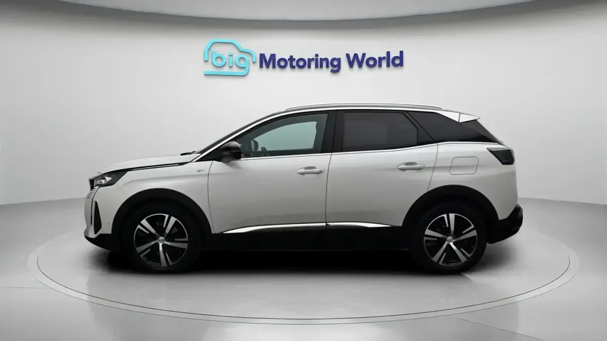 Used Peugeot 3008 GT 300 HP (220 kW) 2024 White SUV