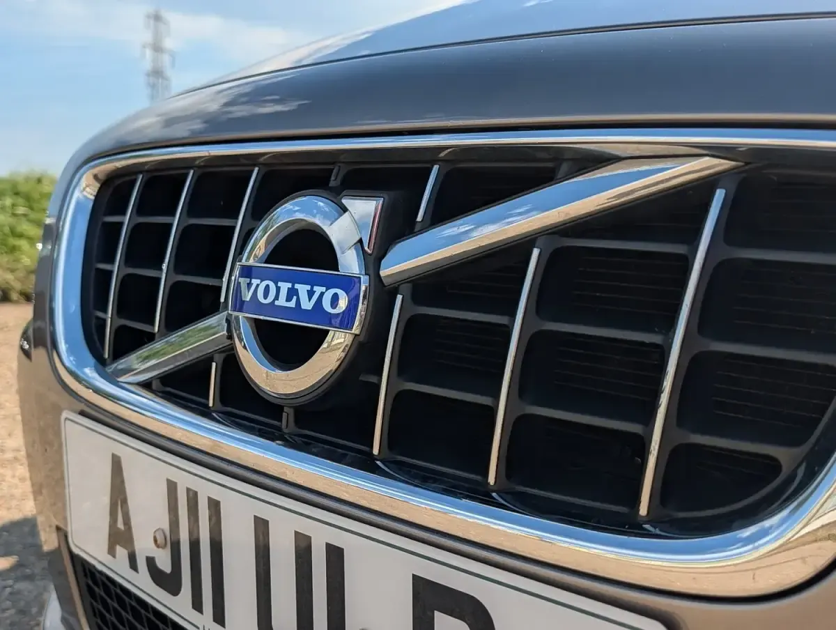 Käytetty Volvo V70 SE Lux 2011 Harmaa Farmari