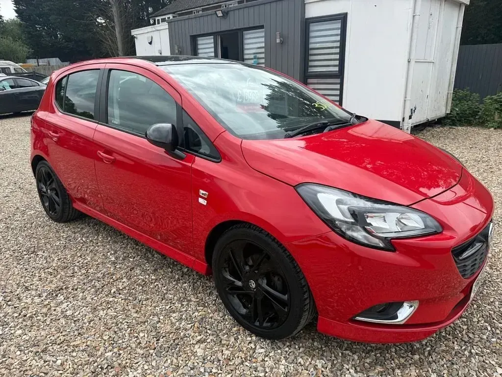 Używany Vauxhall Corsa Edition 90 KM (66 kW) 2016 Czerwony Hatchback