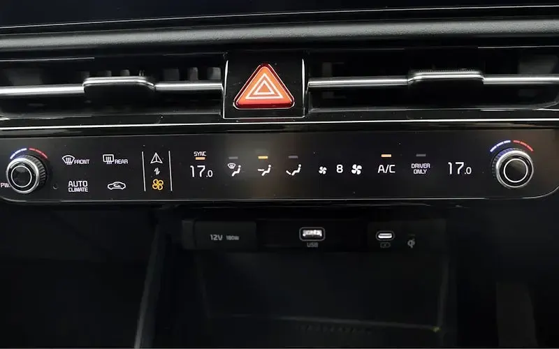 Used Kia e-Niro 150 kW (204 HP) 2024 Red SUV