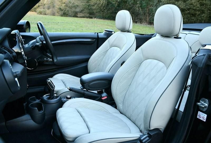 Used Mini Cooper S Cabriolet Exclusive 192 HP (141 kW) 2019 Black Cabriolet