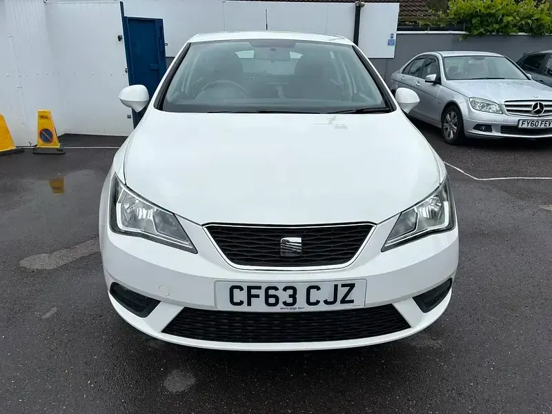 Used Seat Ibiza 85 HP (62 kW) 2013 White Hatchback
