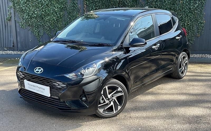 New Hyundai i10 Premium 79 HP (58 kW) 2025 Phantom black Hatchback