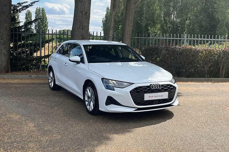 Arkona white, solid Used 2025 Audi A3 e-tron Sport Hatchback | £31,490 (Fair price) - Image 1/4