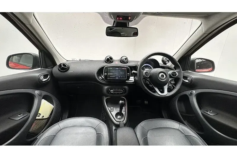 Used Smart ForFour Electric Drive Exclusive 60 kW (82 HP) 2022 Cadmium red Hatchback