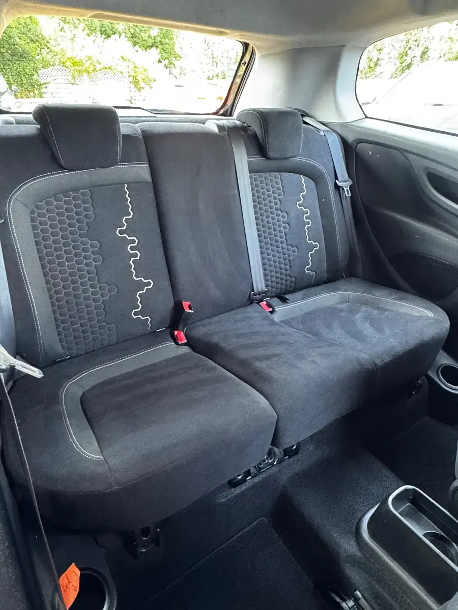 Used Fiat Punto Easy 85 HP (62 kW) 2013 Black Hatchback