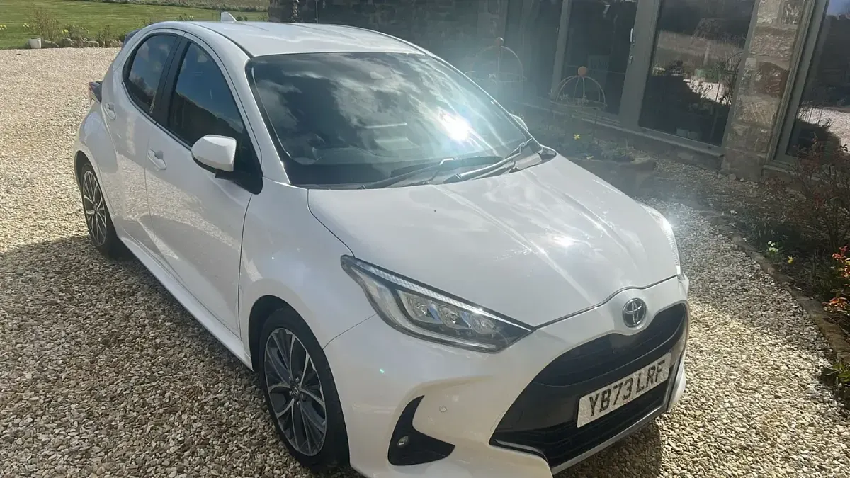 Used Toyota Yaris Hybrid 2023 White Hatchback