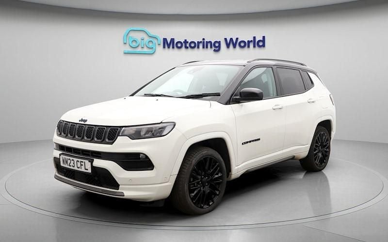 Used Jeep Compass 241 HP (177 kW) 2023 White/black SUV