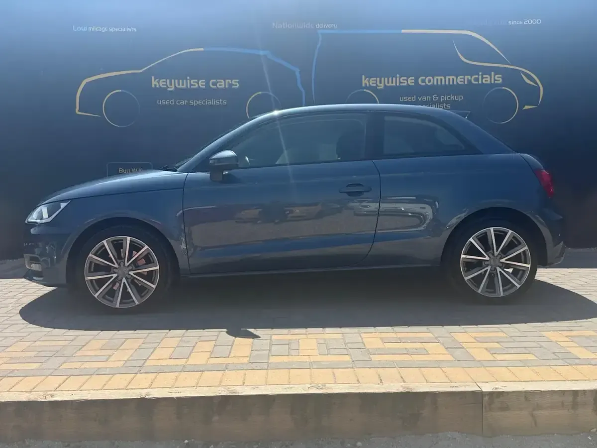 Used Audi A1 Sport 116 HP (85 kW) 2018 Blue Hatchback