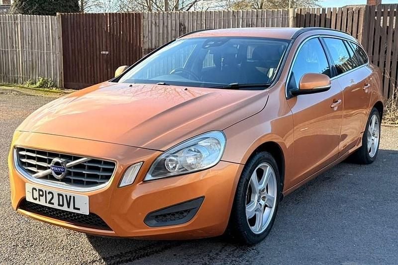 Used Volvo V60 SE 163 HP (119 kW) 2012 Bronze Estate