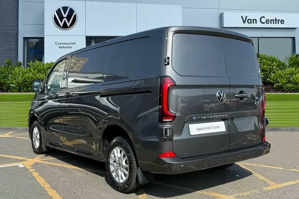 Used VW Transporter Pro 100 kW (136 HP) 2025 Grey Van