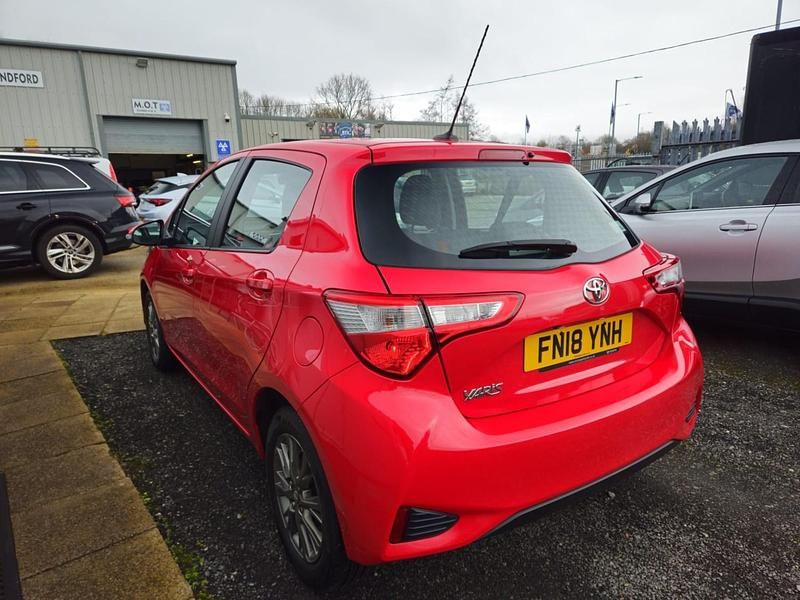 Used Toyota Yaris 2018 Red Hatchback