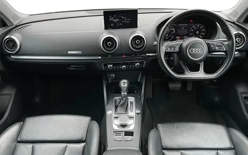 Used Audi A3 e-tron Advanced 204 HP (150 kW) 2020 Grey Hatchback