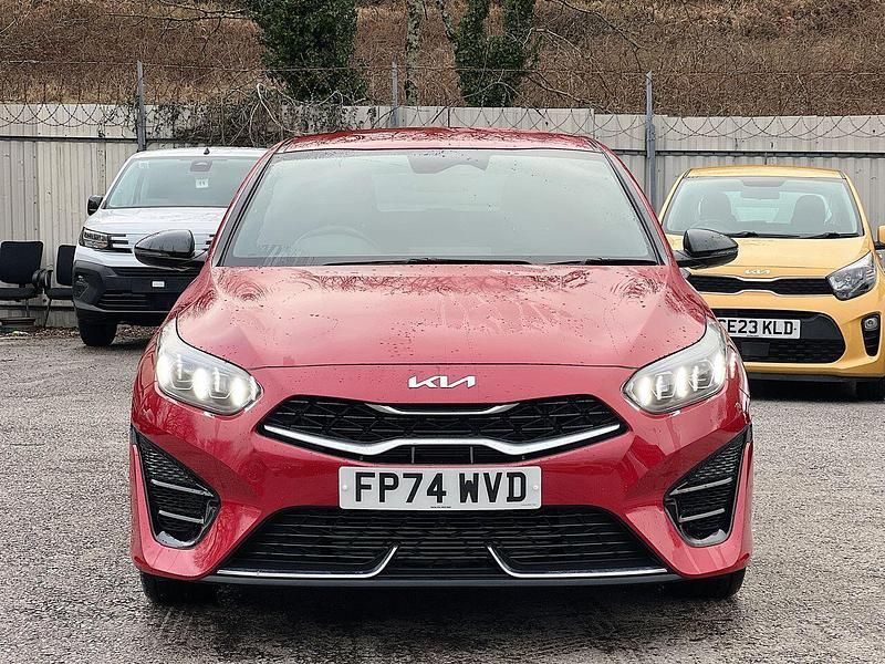 Used Kia Ceed GT-Line 138 HP (101 kW) 2025 Red Hatchback