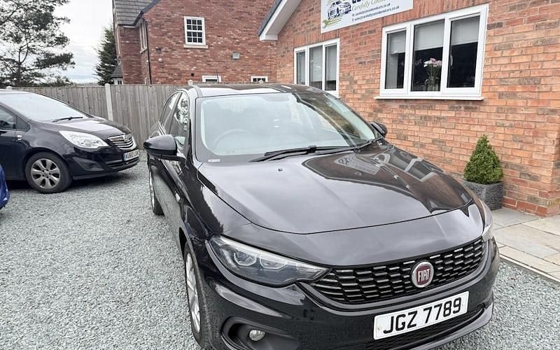 Used Fiat Tipo Easy Plus 120 HP (88 kW) 2019 Hatchback
