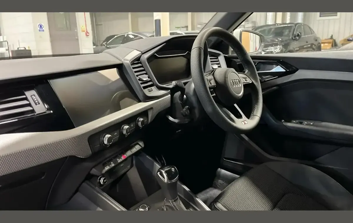 New Audi A1 S-Line 147 HP (108 kW) 2026 Silver SUV